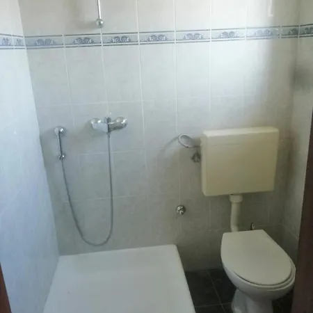 Buza Apartment Sukosan