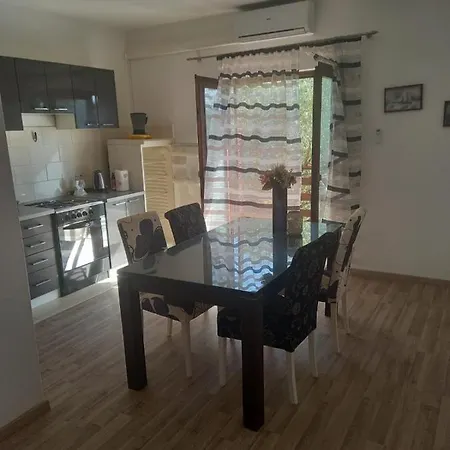 Apartment Buza Sukosan