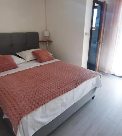 Buza Apartment Sukosan