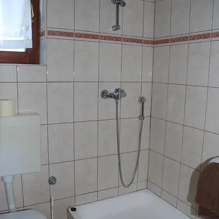 Buza Apartment Sukosan